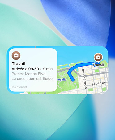 Le widget Plans montrant le nouveau planificateur d’itinéraires préférés, avec des renseignements sur la circulation, l’heure d’arrivée et la durée du trajet