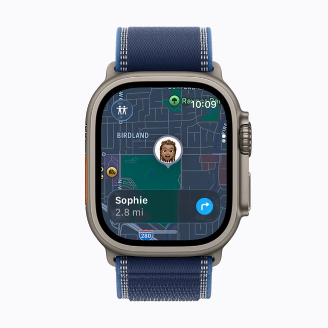 Een Apple Watch Ultra 3 met scherm van Zoek Mijn voor een gebruiker met de naam Sophie.